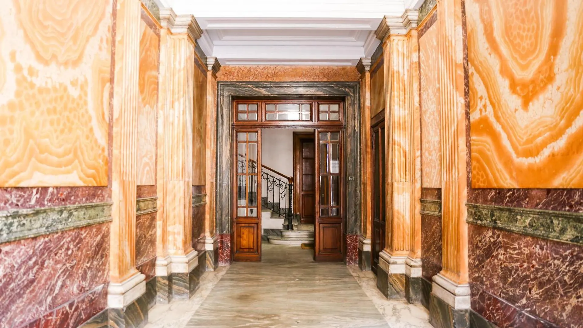Bright Vatican Apartment Rome